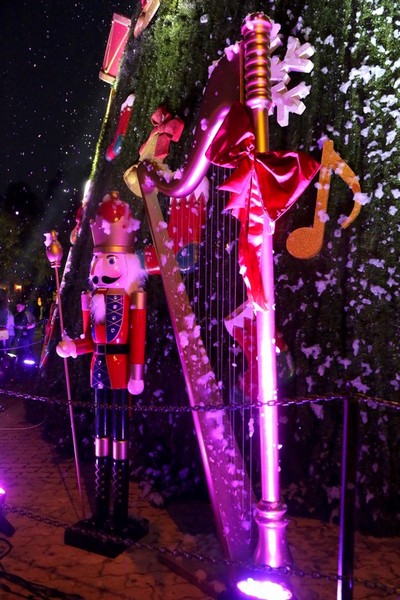 Christmas By The Lake Opening